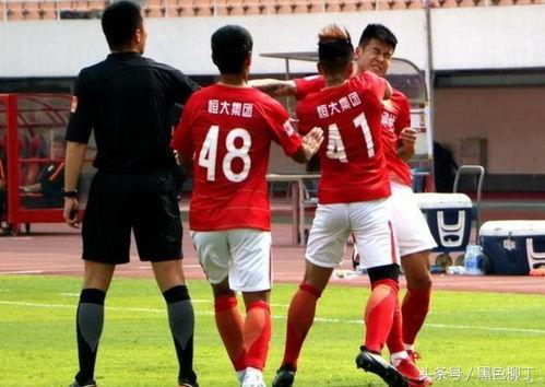 青岛球员爆料新闻视频下载,揭秘幕后真相  第1张